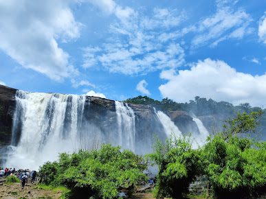 Athirappilly Water Falls - Valparai - Parambikulam Tour